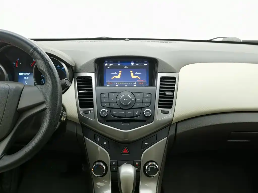 Chevrolet Cruze — миниатюра 12