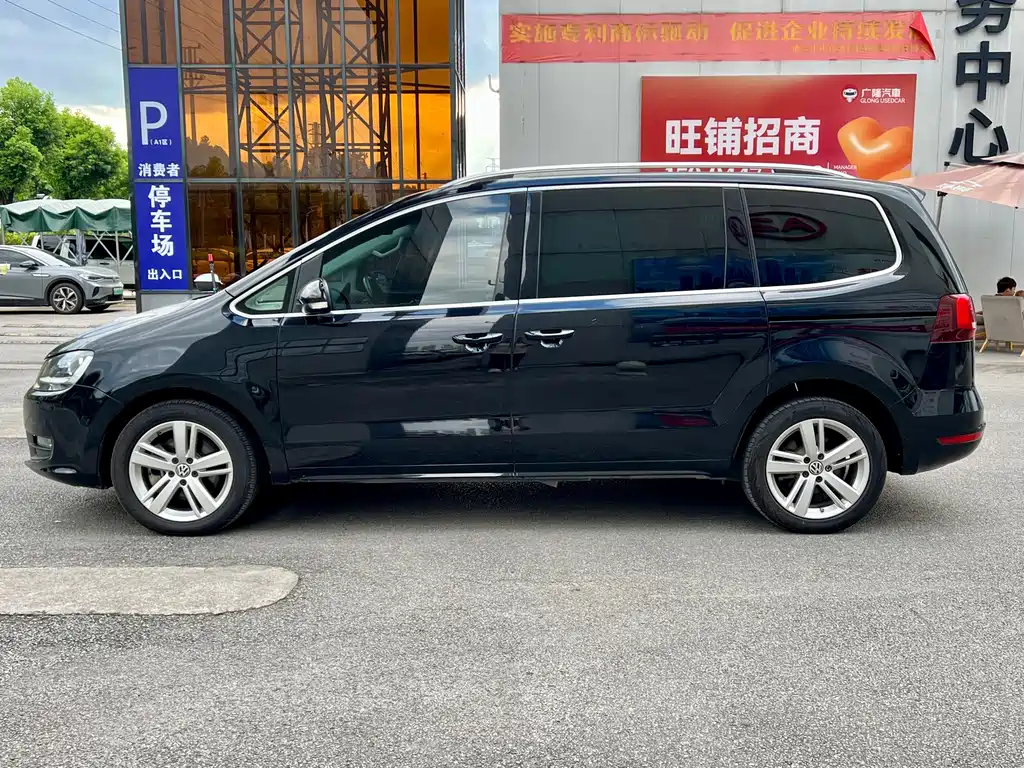 Volkswagen Sharan — миниатюра 4