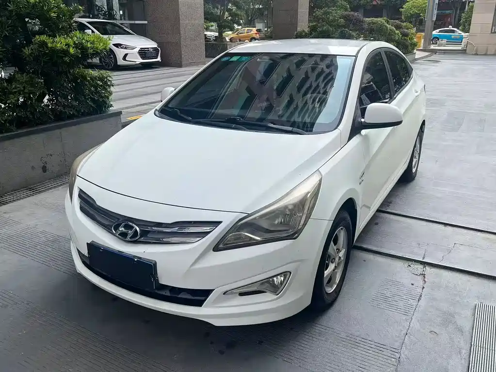 Hyundai Verna