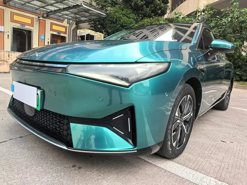 XPeng P5 — миниатюра 4