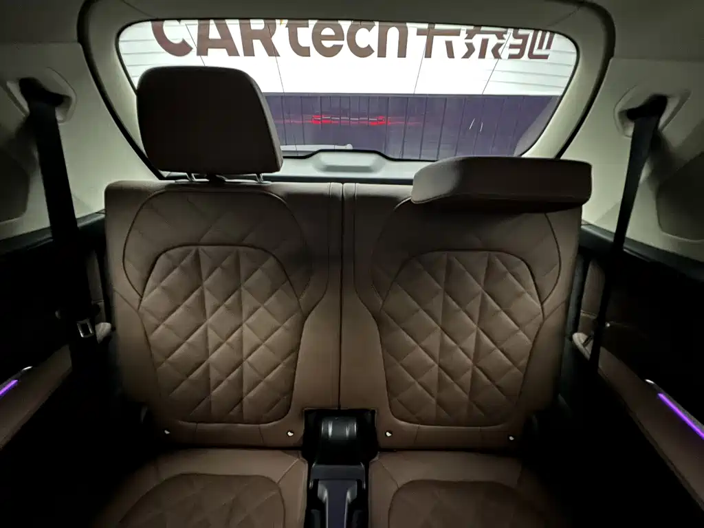 BMW X7 — миниатюра 15
