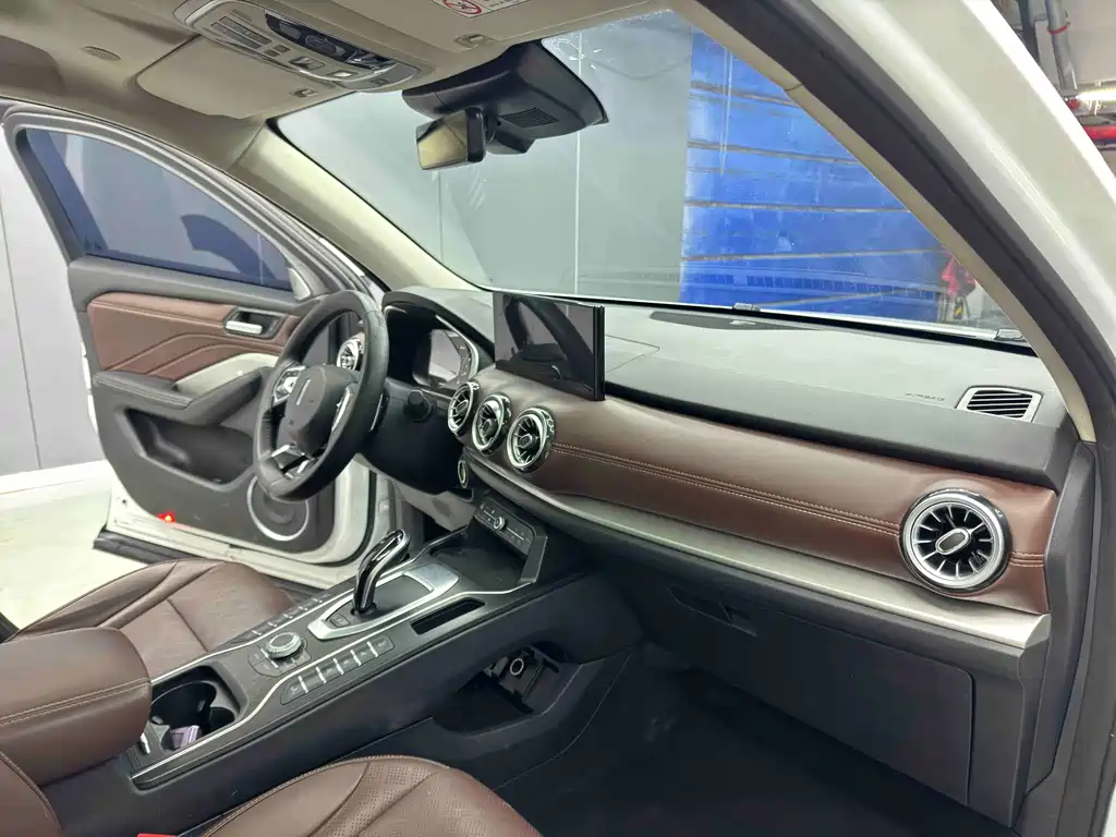 WEI PAI WEI BRAND VV6