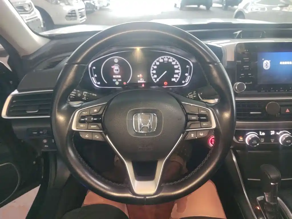 Honda Accord — миниатюра 7