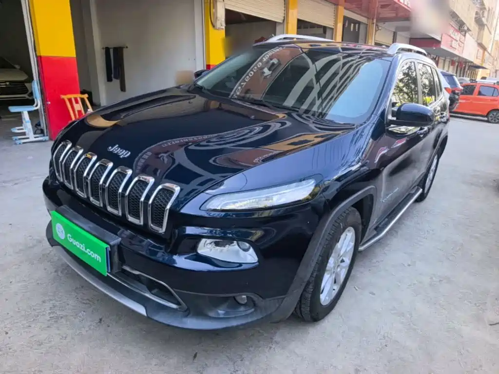 Jeep Cherokee — миниатюра 2