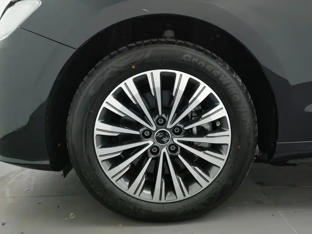 Hongqi Hongqi H7 — миниатюра 13