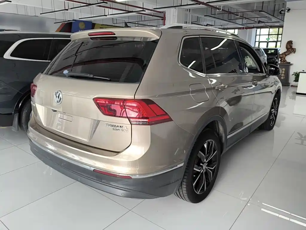 Volkswagen Tiguan L — миниатюра 7