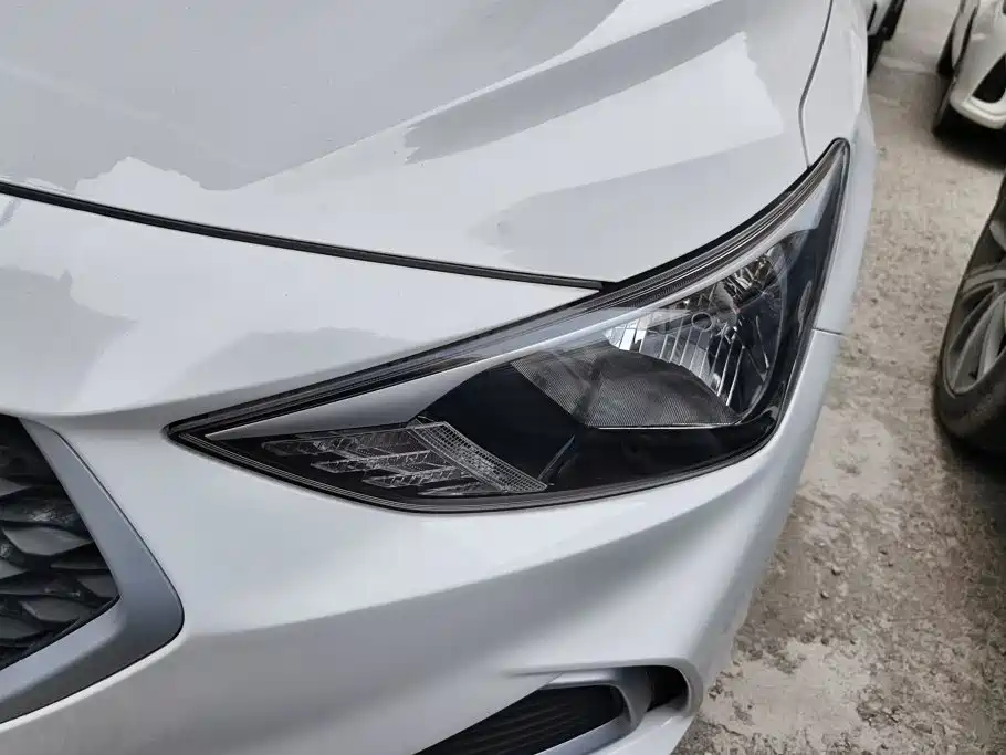 Hyundai Elantra — миниатюра 5
