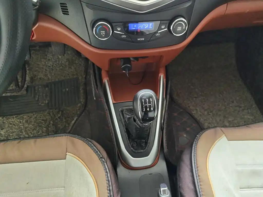 Geely King Kong — миниатюра 14