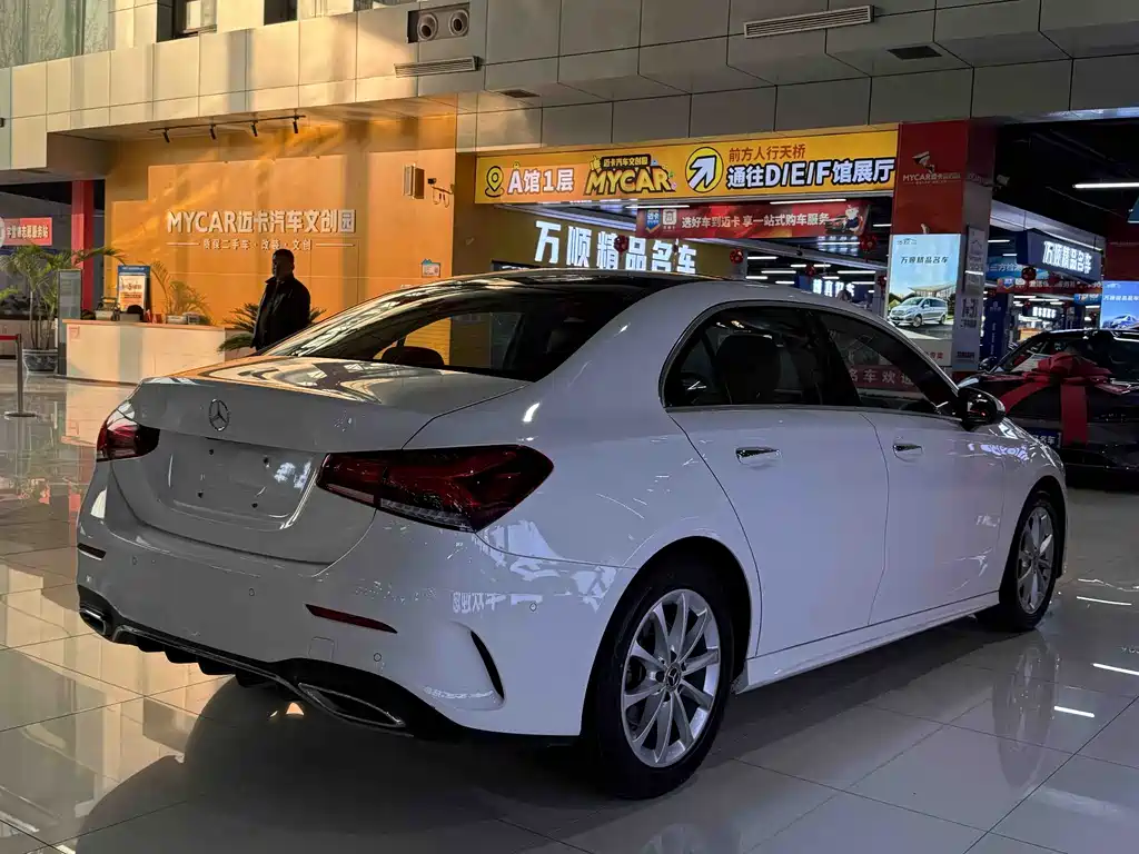 MERCEDES-BENZ A CLASS