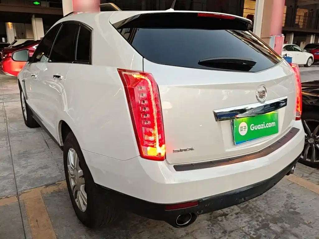 Cadillac SRX — миниатюра 5