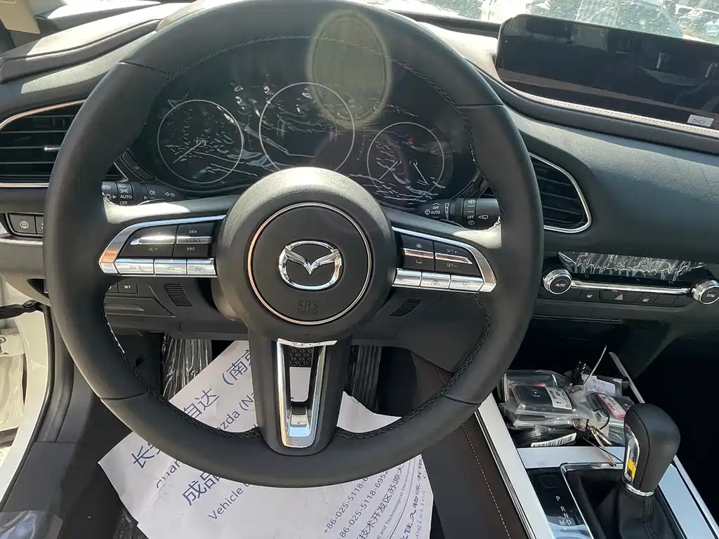 Mazda CX-30 — миниатюра 6