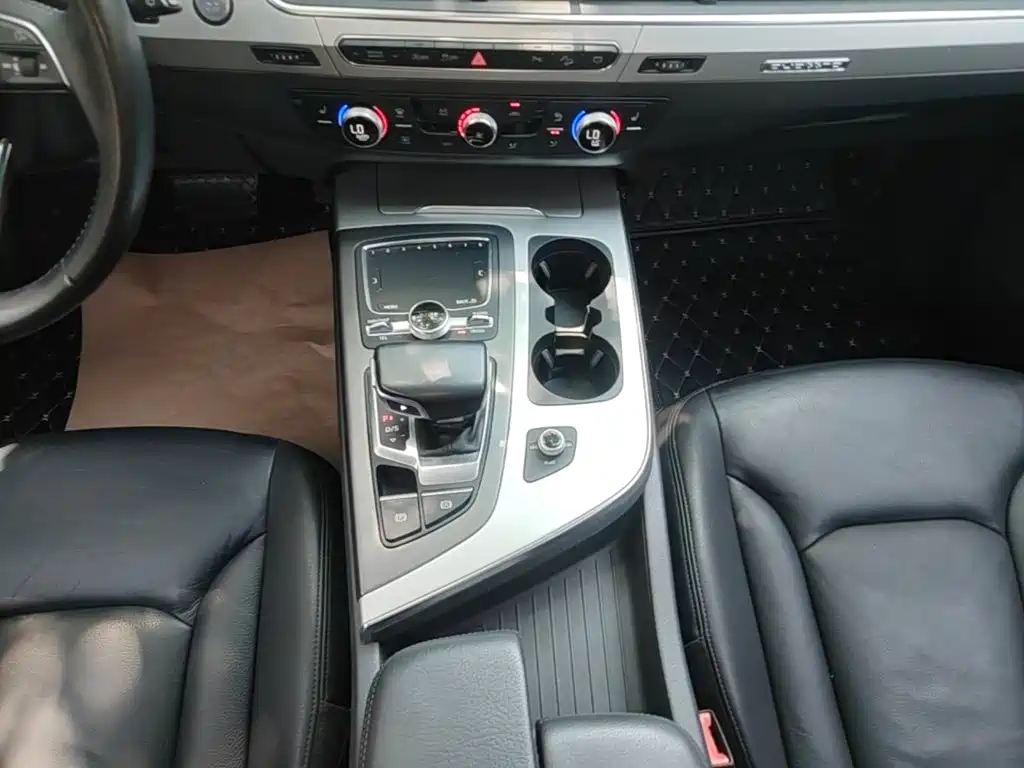 Audi Q7 2018 40 TFSI Comfort