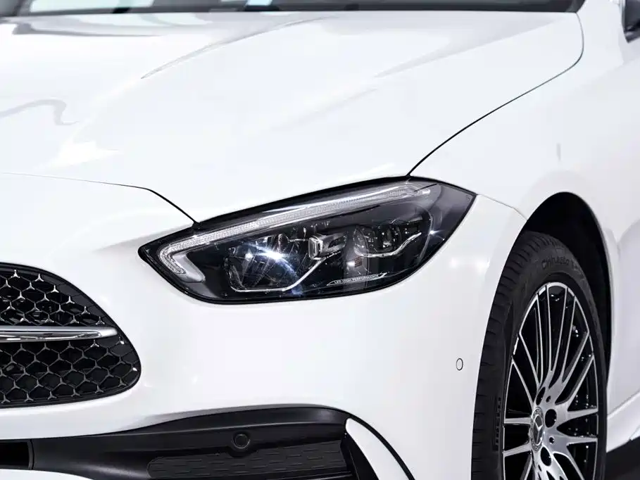 Mercedes-Benz C-Class — миниатюра 10