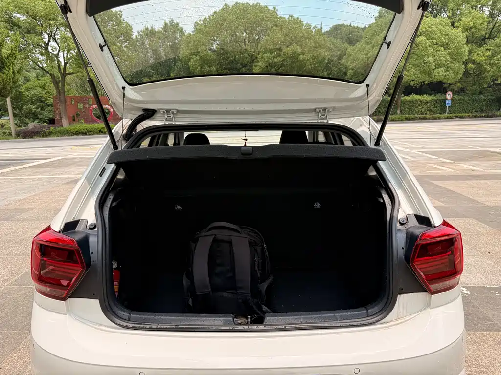 Volkswagen Polo 2021 Plus 1.5L AT