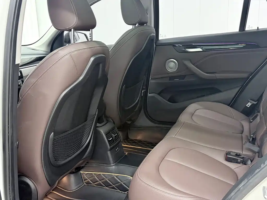 BMW X1 — миниатюра 15