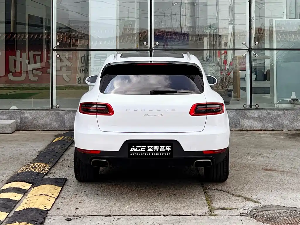 Porsche Macan — миниатюра 5