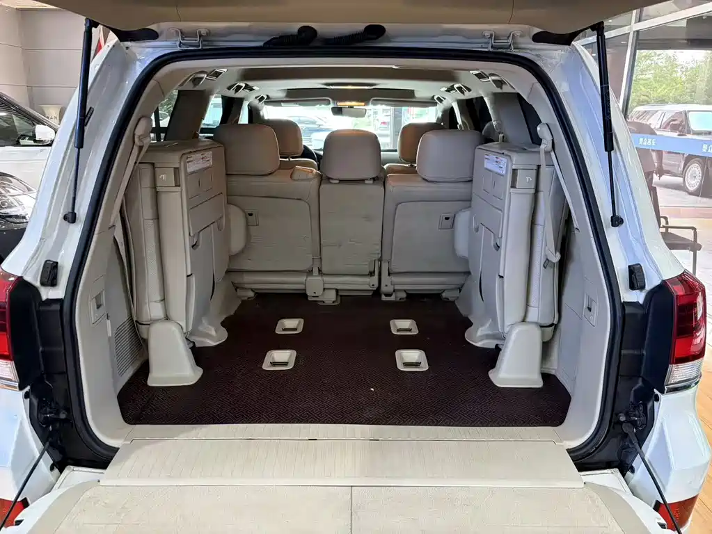 Toyota Land Cruiser — миниатюра 7