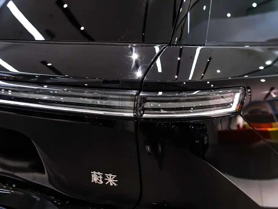 NIO ES8 — миниатюра 11