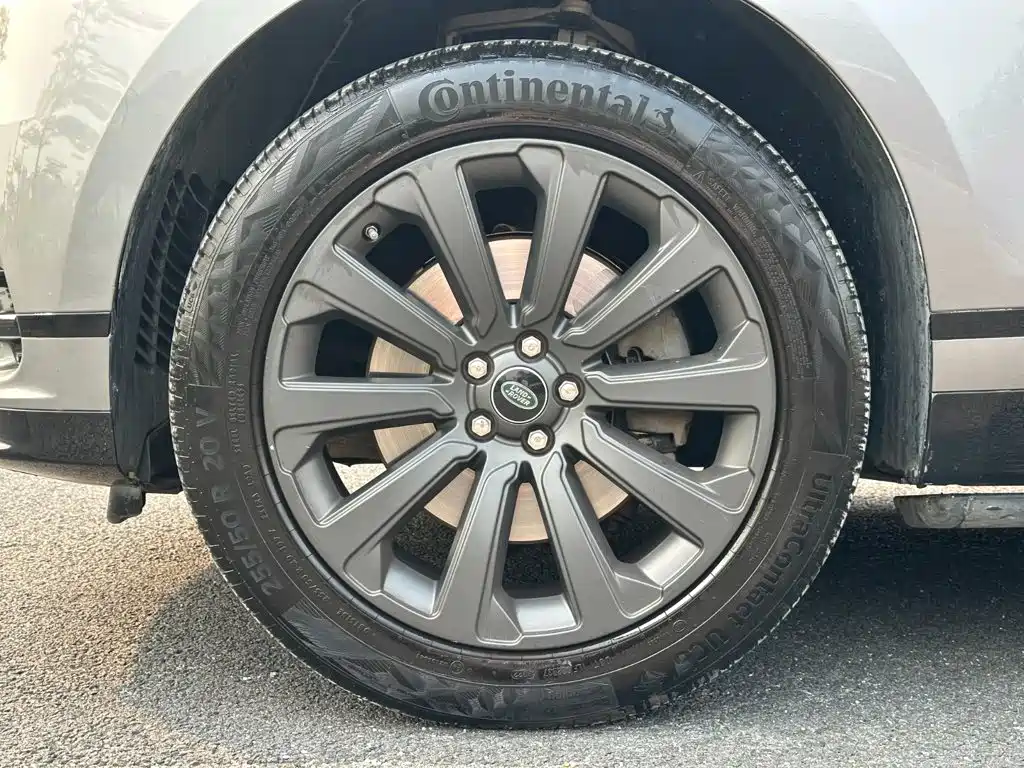 Land Rover Velar — миниатюра 18