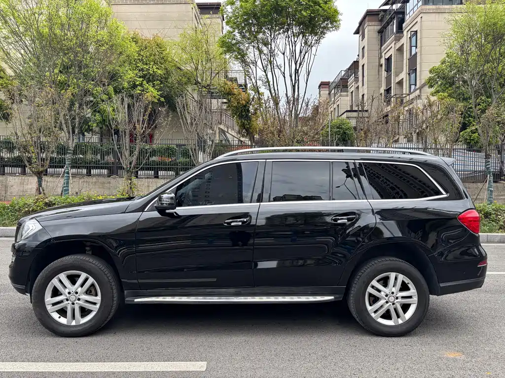 Mercedes-Benz GL-Class — миниатюра 4