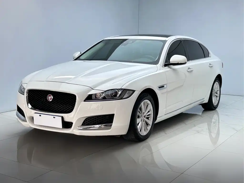 Jaguar XFL