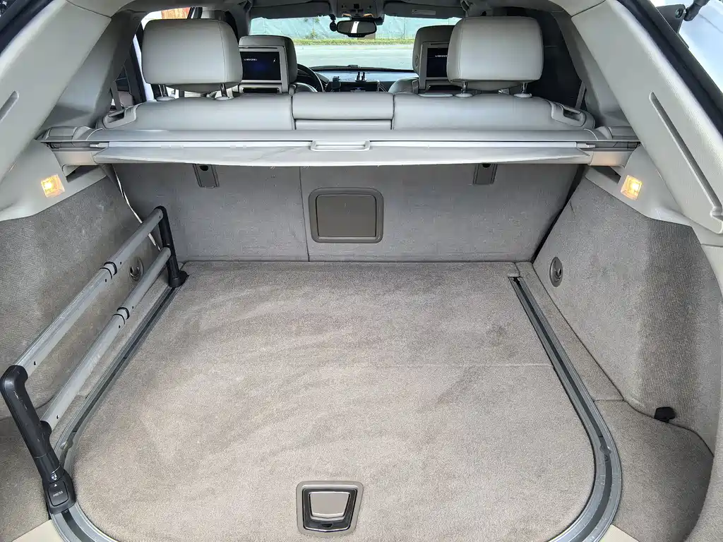 Cadillac SRX — миниатюра 20