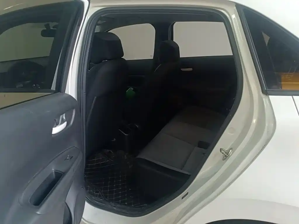 Honda Fit — миниатюра 17