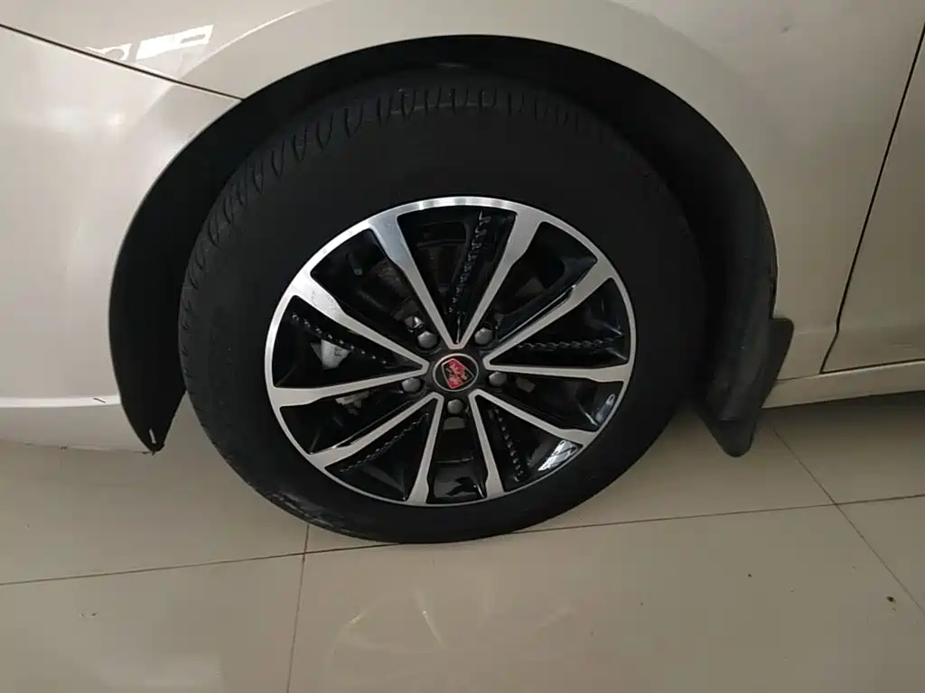 Roewe i5 — миниатюра 23