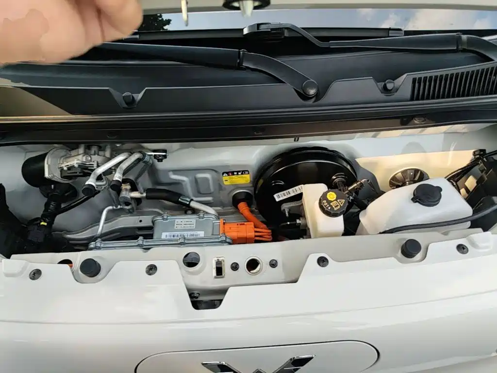 Wuling MINIEV — миниатюра 20