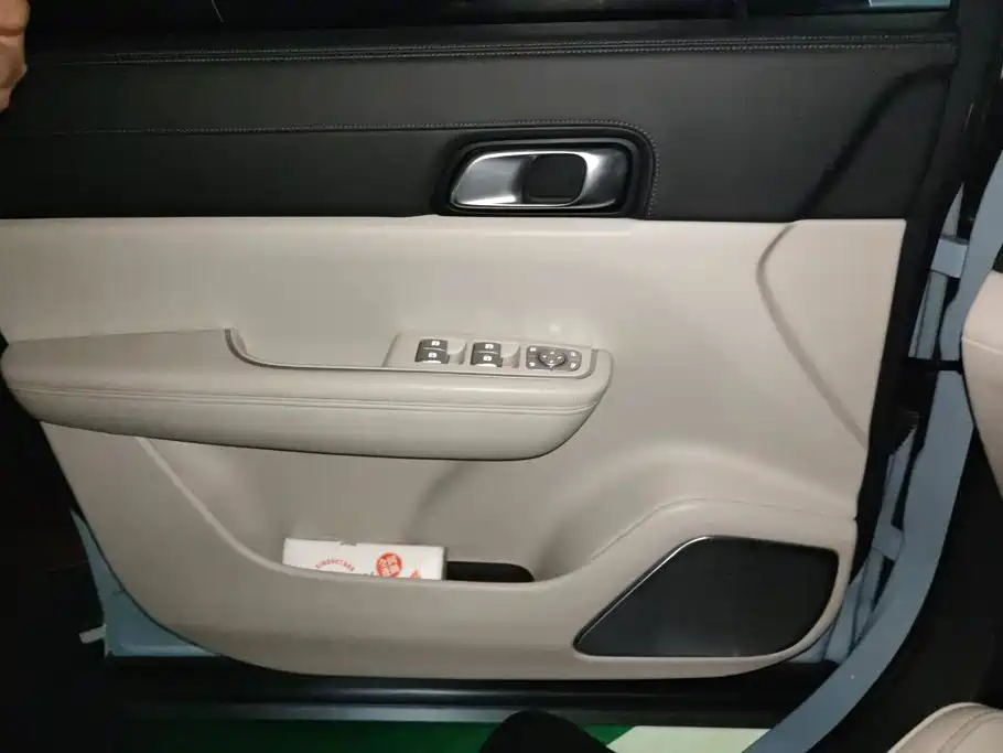 Li Auto Li ONE — миниатюра 7