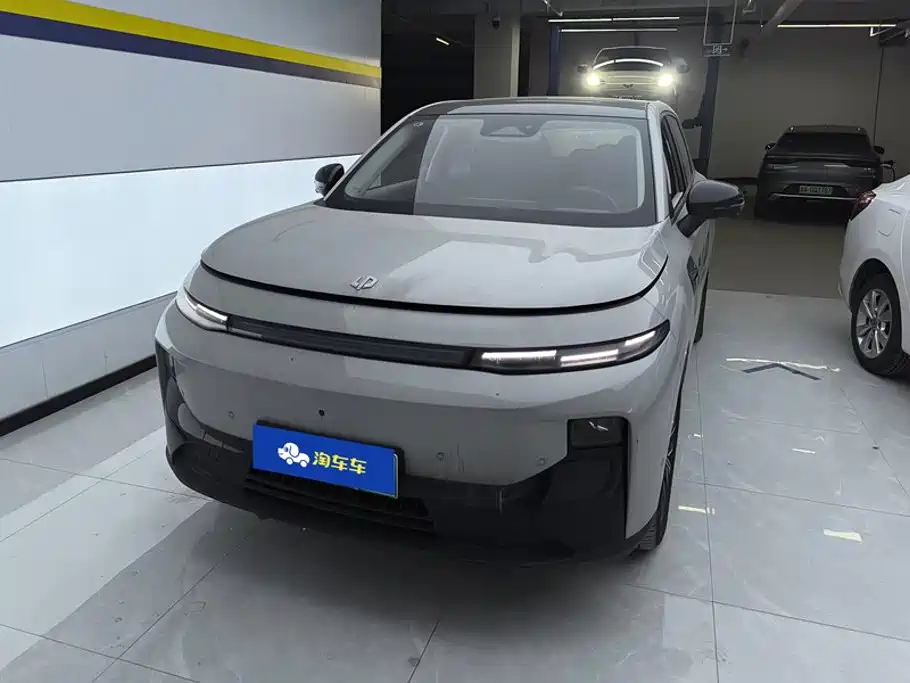 Leapmotor Leapmotor B10 — миниатюра 2