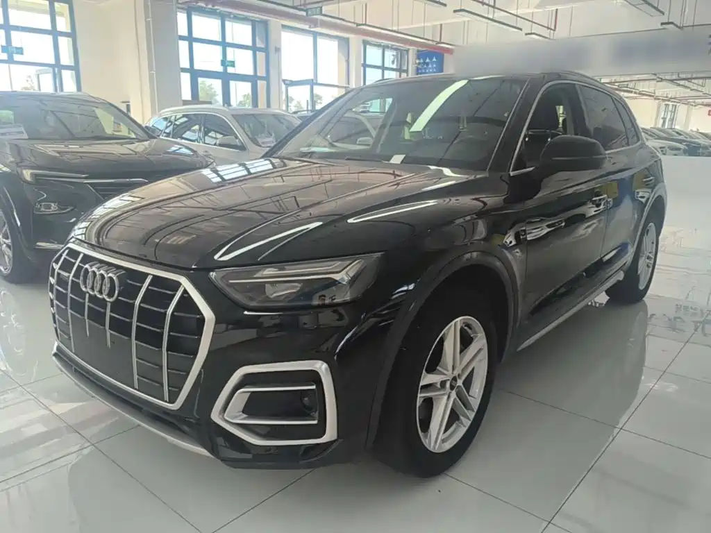 Audi Q5L — миниатюра 2
