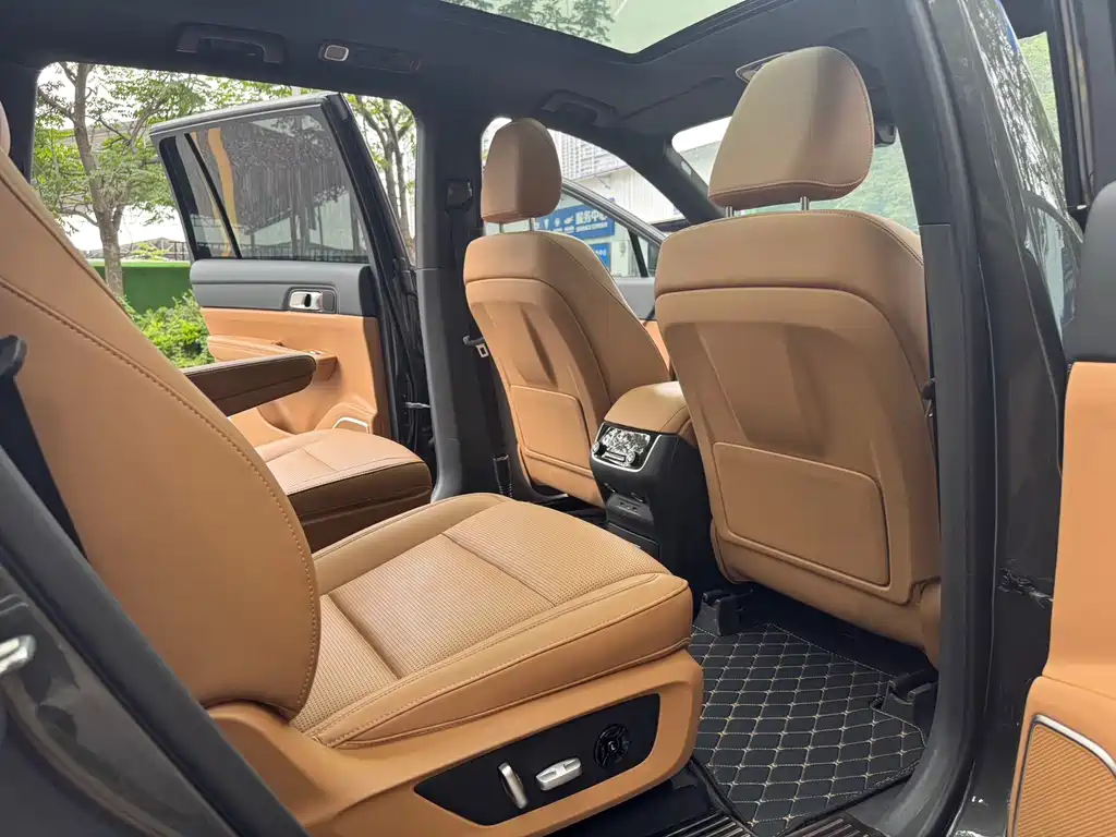 Li Auto Li ONE — миниатюра 13