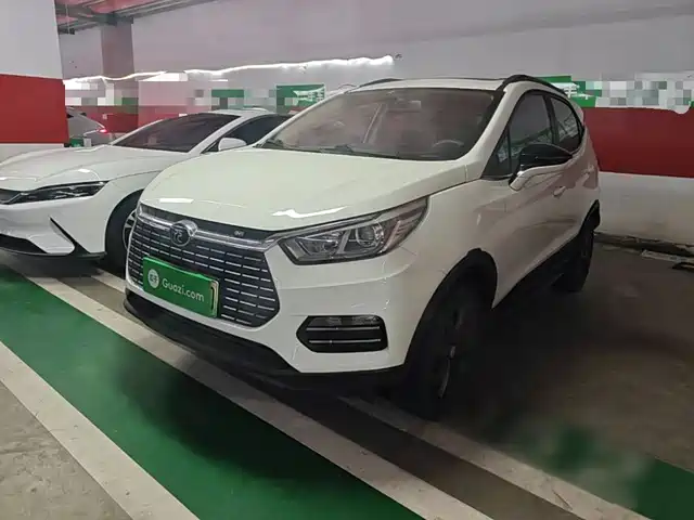 BYD e6