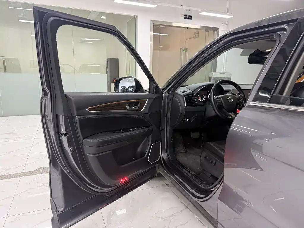 Honda Avancier — миниатюра 8