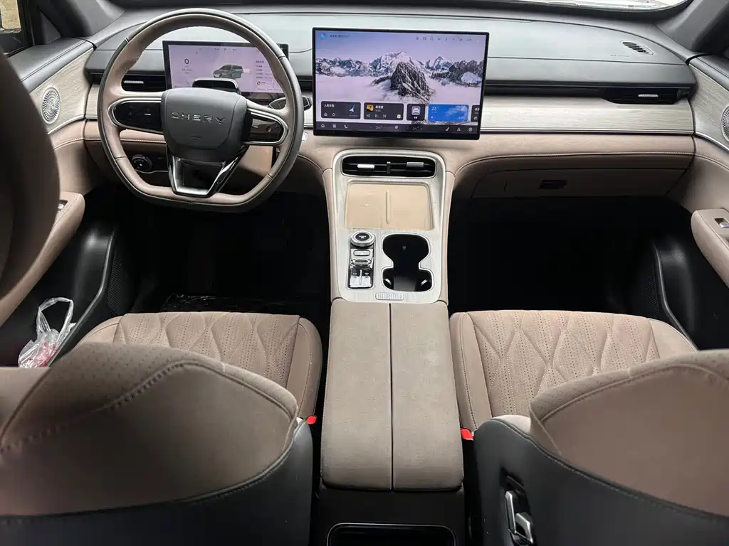 Chery Tiggo 8 PLUS 290TGDI DCT Premium Edition, фото 8