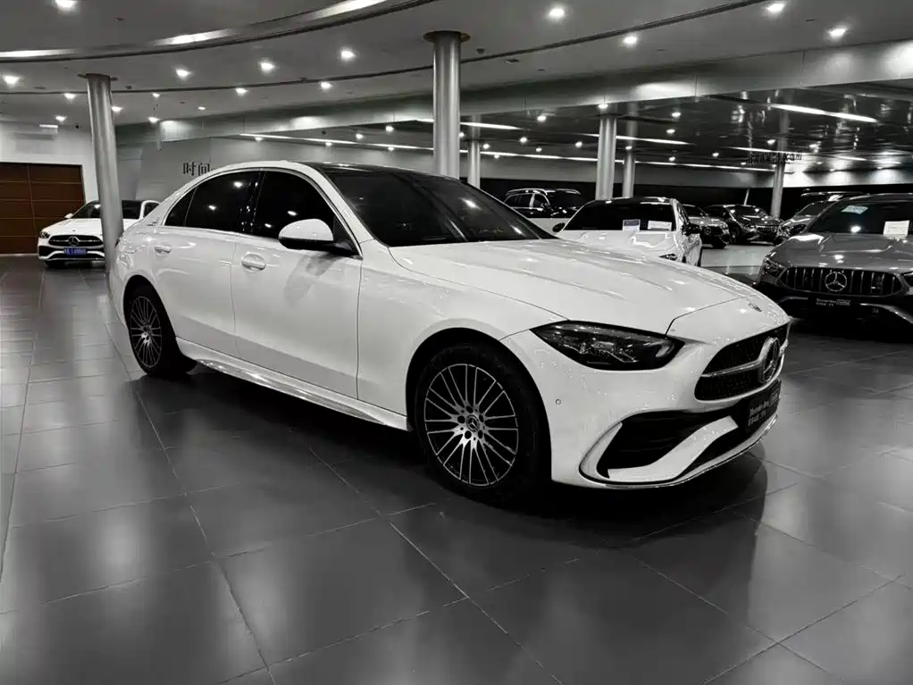 Mercedes-Benz C-Class — миниатюра 7