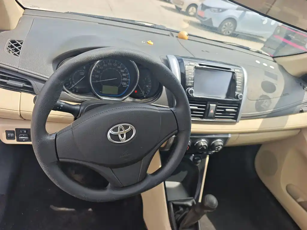 Toyota Vios — миниатюра 5