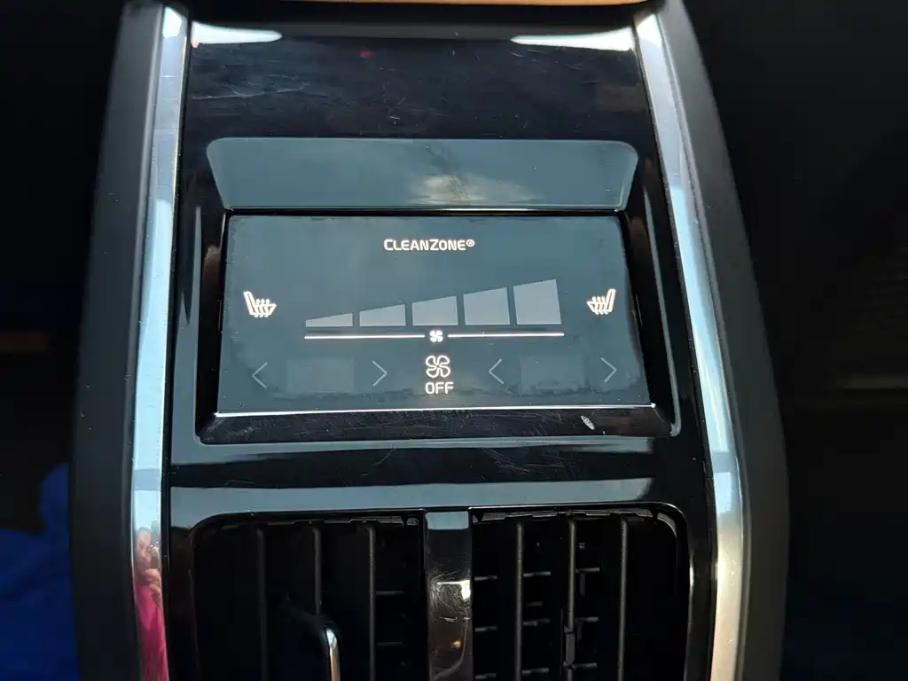 Volvo S90 — миниатюра 7