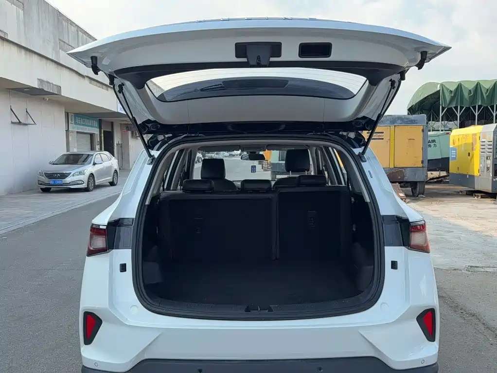 Wuling Xingchen — миниатюра 22