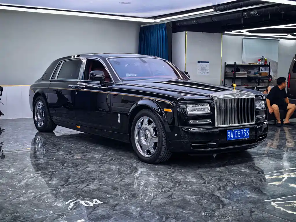 Rolls-Royce Phantom — миниатюра 21