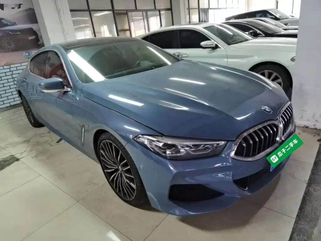 BMW 8 Series — миниатюра 4