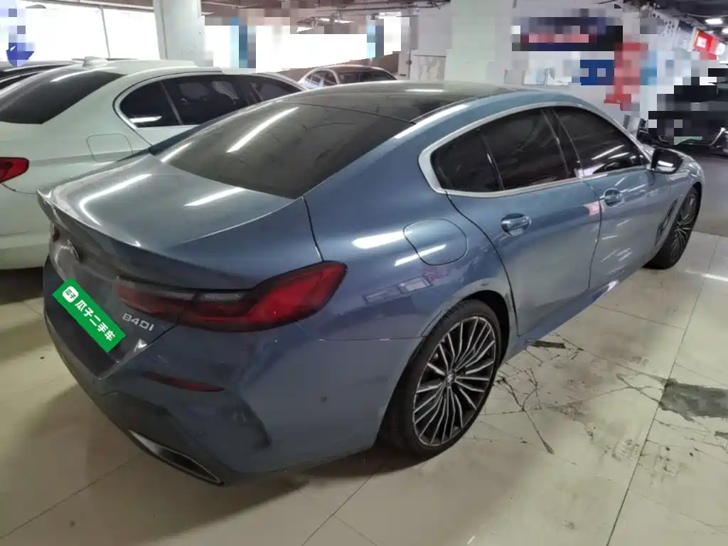 BMW 8 Series — миниатюра 7