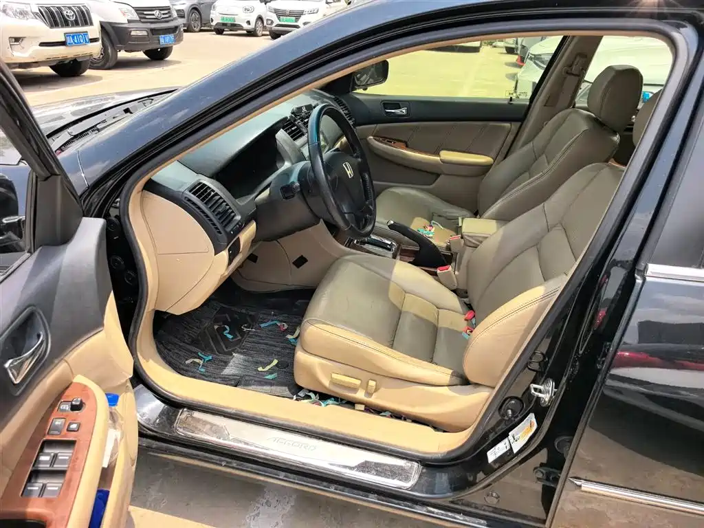 Honda Accord 2007 2.0L AT Comfort