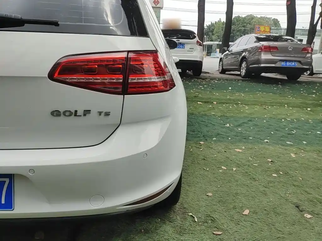 Volkswagen Golf 2015 1.4TSI AT Comfort