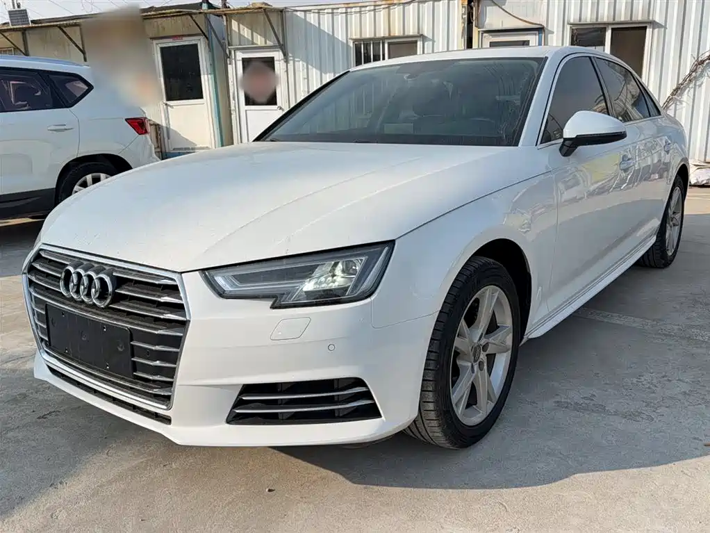 Audi A4L 2019