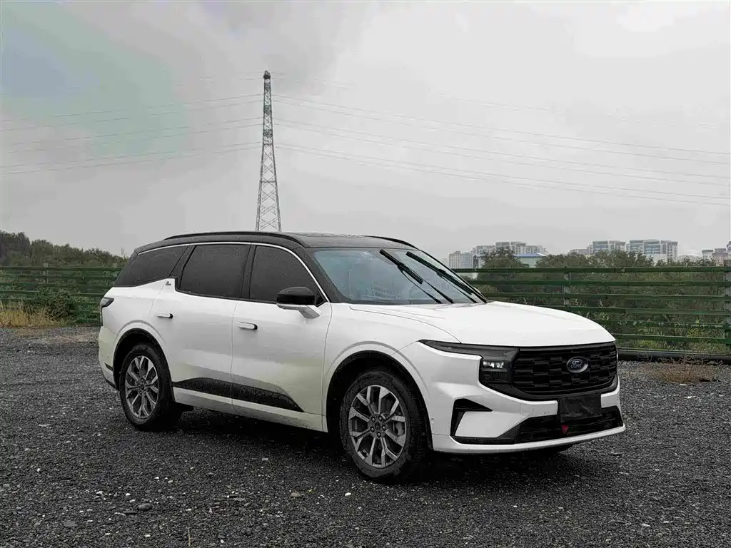 Ford Edge — миниатюра 3