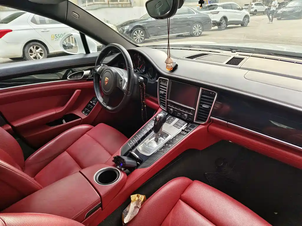 Porsche Panamera — миниатюра 11