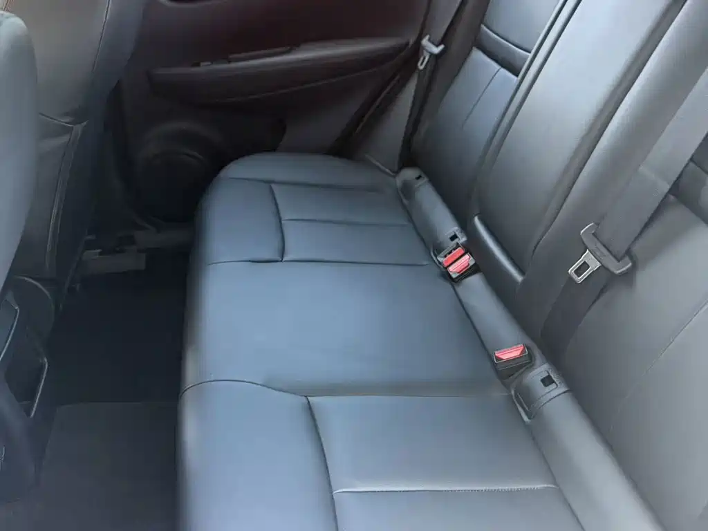 Nissan Qashqai — миниатюра 9