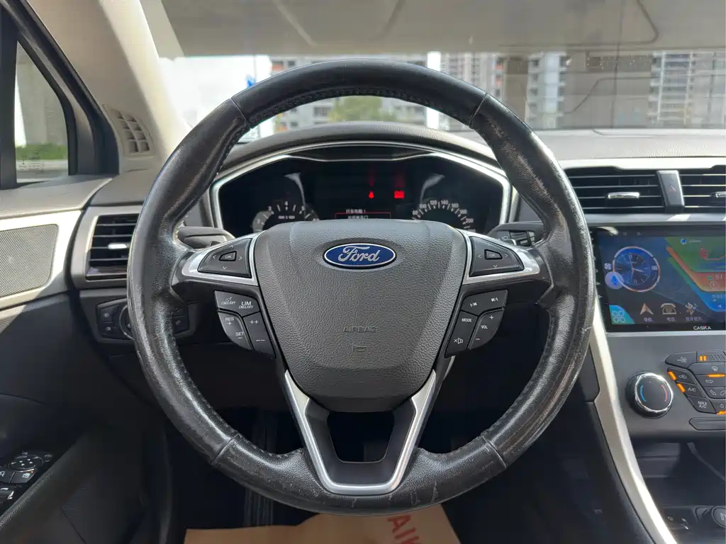 Ford Mondeo — миниатюра 16